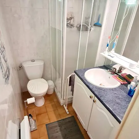 Six-fours-les-plages, 3 Pièces, 4 Personnes - Fr-1-316-40 Appartement